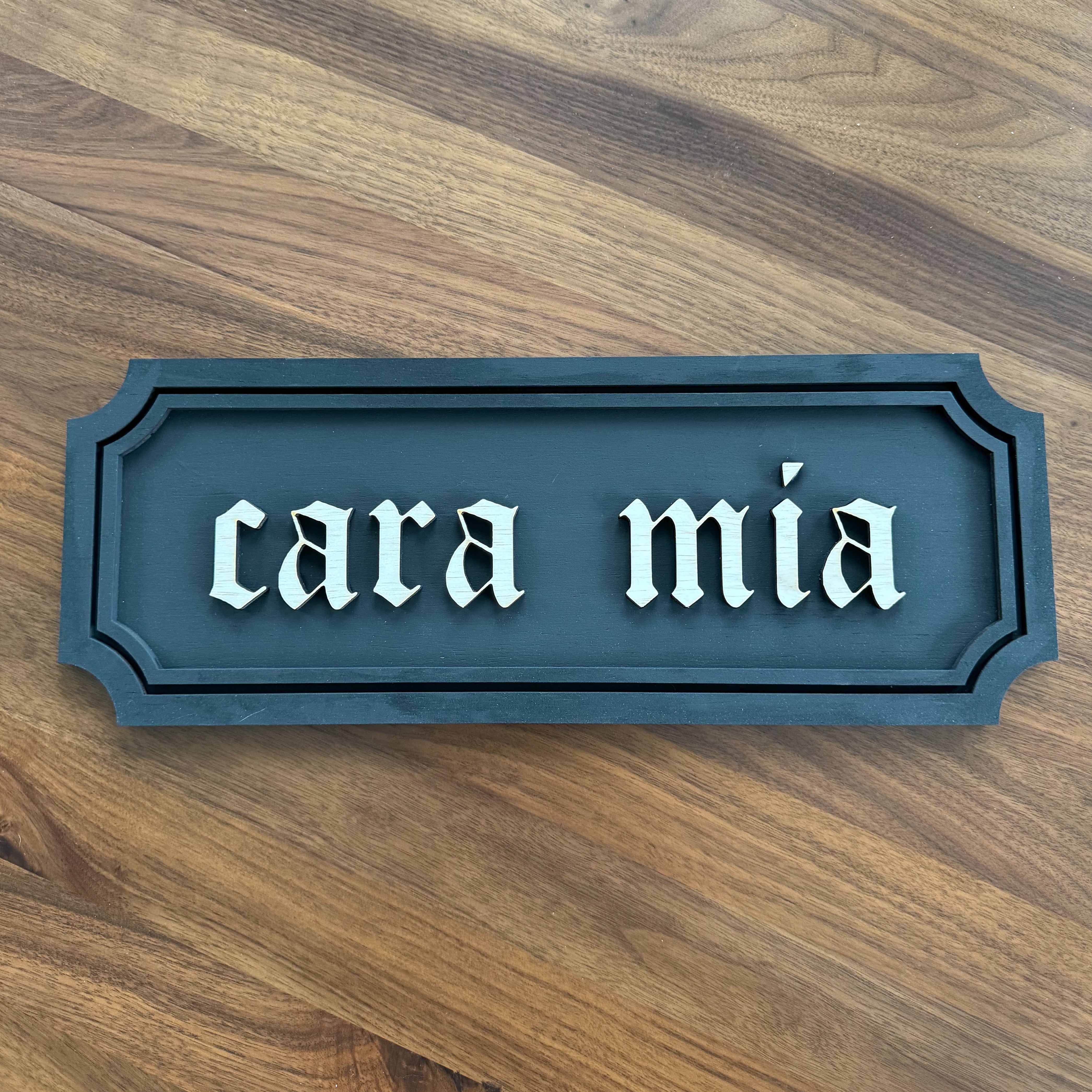 Cara Mia Sign